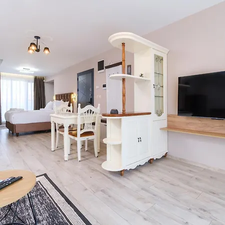 Ldv 13 Free Private Parking *